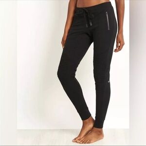ALO Yoga Moto Joggers Black Size M